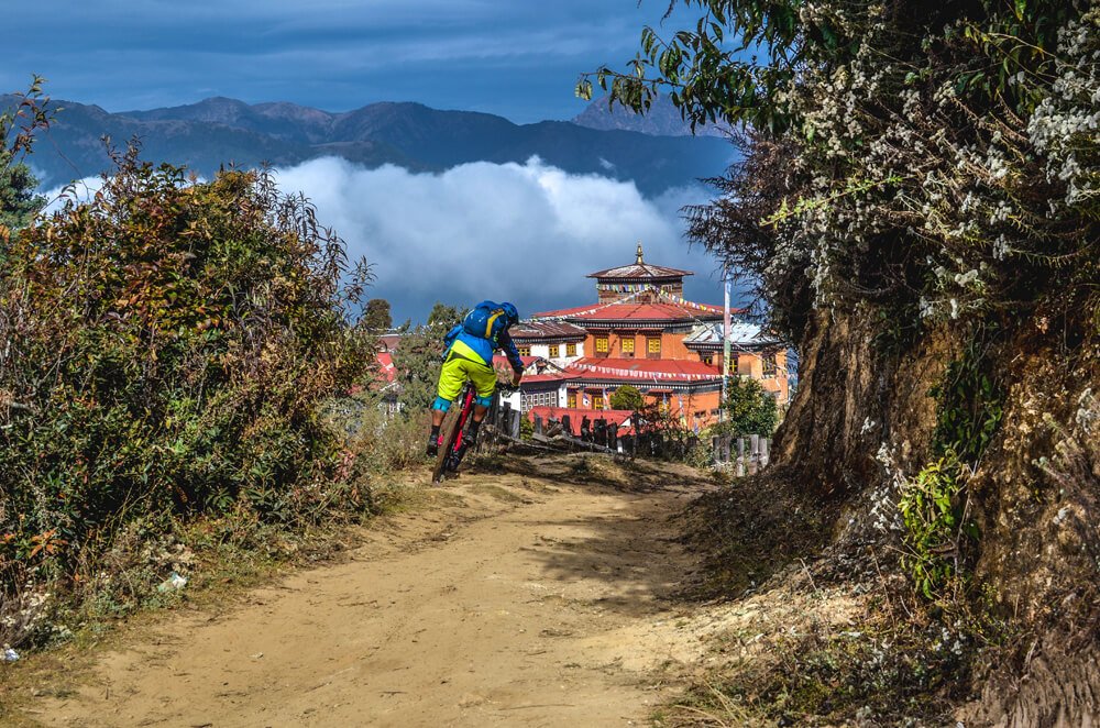 Nepal mountain bike trip